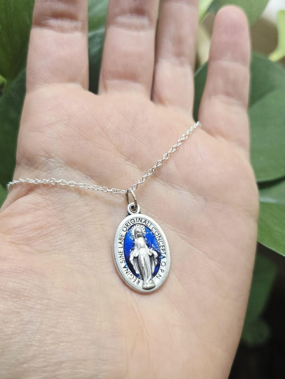 Miraculous Medal Necklace – Virgin Mary Catholic Religious Jewelry